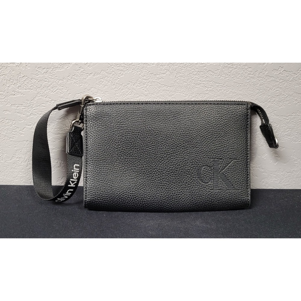 Women's Calvin Klein Wristlet Bag/Purse/Handbag Black